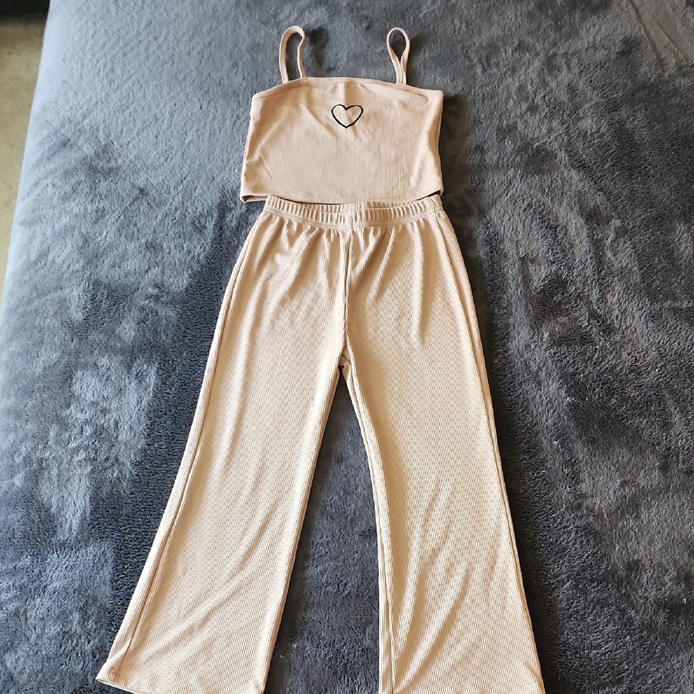 SHEIN Girl's Beige Ribbed Tank Top And Wide Leg Pant Set Size 7Y